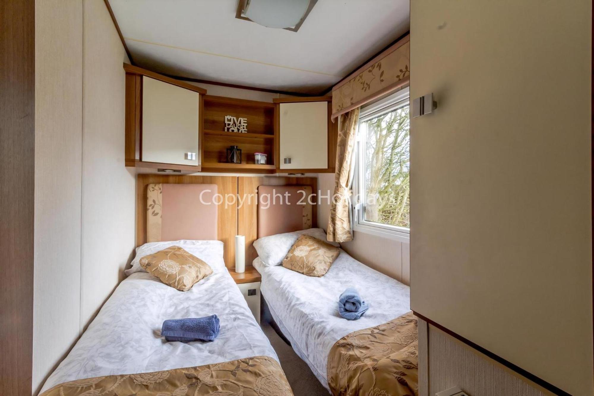 Lovely Caravan For Hire With Decking At Skipsea Sands In Yorkshire Ref 41015Wf Barmston Екстер'єр фото